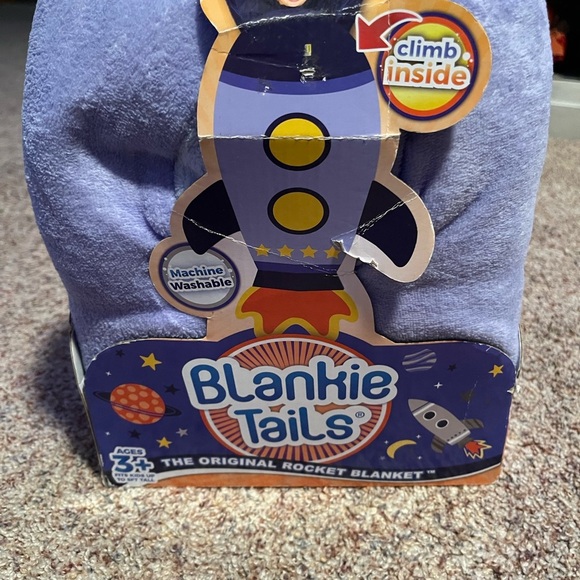 Blankie Tails Rocket Blanket - Picture 1 of 1